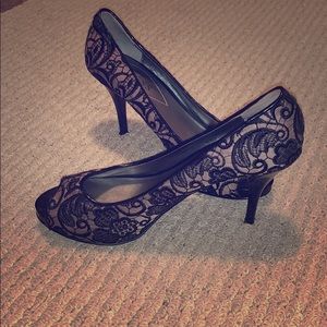 Guess peep toe heels
